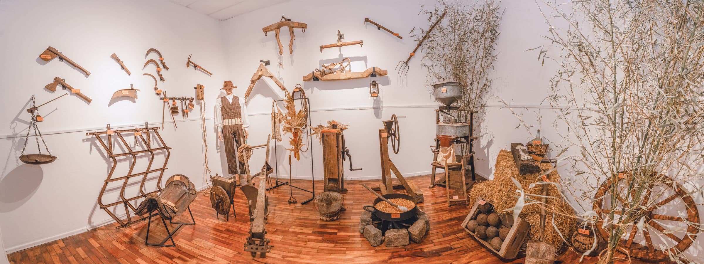 Enseres y herramientas tradicionales